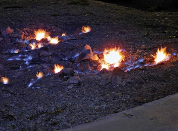 Miracolul naturii – Focul Viu de la Andreiasu