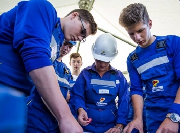 Școala Petroliștilor, programul de învățământ profesional al OMW Petrom, începe o nouă ediție