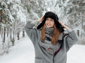 Idei de ținute de iarnă pentru femei încrezătoare