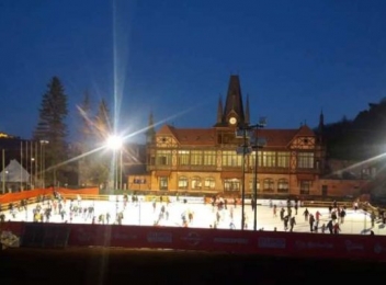 Brașovul va avea un patinoar gratuit în Piața Sfântul Ioan