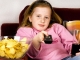 Asociația Pro Consumatori: Consumul de chipsuri în rândul copiilor provoacă dependență, alergii, boli autoimune, obezitate