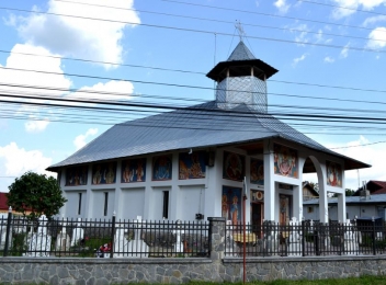 Biserica „Sfinţii Voievozi” Bobolia
