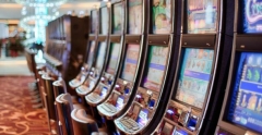 Se majorează taxele la jocurile de noroc. Ce va face statul cu fondurile extra