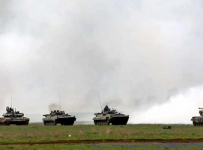 Marea Britanie trimite arme Ucrainei, de frica unei invazii a Rusiei