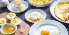 Moduri simple și rapide de a găti ouăle când vrei să slăbești
