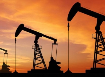 Prețul petrolului a scăzut drastic din cauza Rusiei