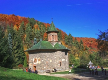 Legenda Mănăstirii Prislop, locul unde se află mormântul lui Arsenie Boca