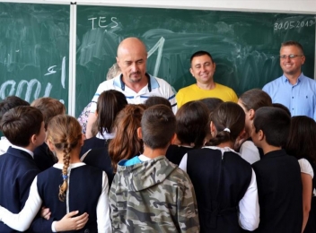 Alin Moldoveanu: „Fiecare 1 Iunie îl petrec alături de copiii comunei”