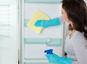 Sfaturi practice pentru curățarea frigiderului înainte de Sărbători