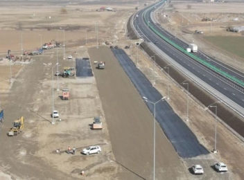 Pro Infrastructura: Doar 4 constructori mari, serioși, fac drumuri în România, restul sunt la furat
