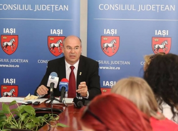 Președintele CJ Iași acuzat că ignoră starea unor drumuri din județ