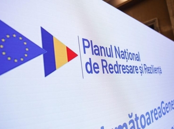 În toamnă ar putea fi renegociat PNRR, dar trebuie stabilite un pachet de măsuri și motivele solicitării renegocierii