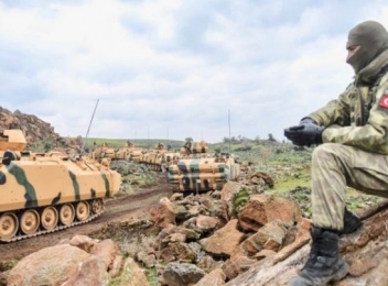 Turcia amenință cu operațiuni militare în Siria