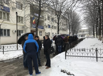 Protest în fața Inspectoratului Școlar Județean Gorj