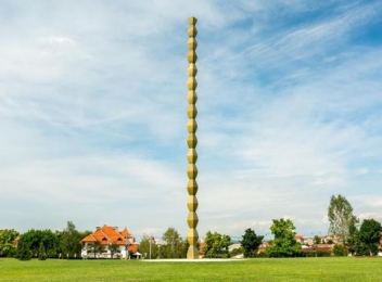 Coloana Infinitului - semnificația monumentului