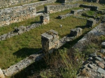 Descoperire in Buzau - Asezare Veche de Aproape Sase Milenii sub Ruinele unei Cetati Dacice