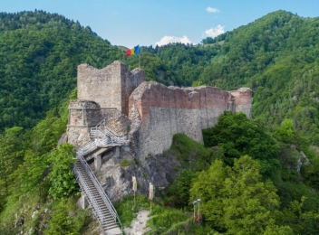 Cetatea Poenari a fost redeschisă publicului