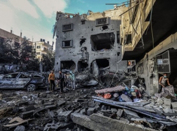 Rachetele israeliene au lovit trei spitale din Gaza