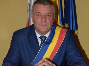 Primarul Devei anunță începerea lucrărilor la cea mai modernă pistă de atletism din România