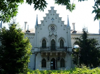 Palatul Cuza, eleganta unei cladiri istorice